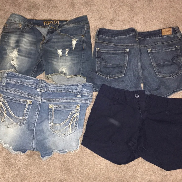 clothes - Picture 7 of 7